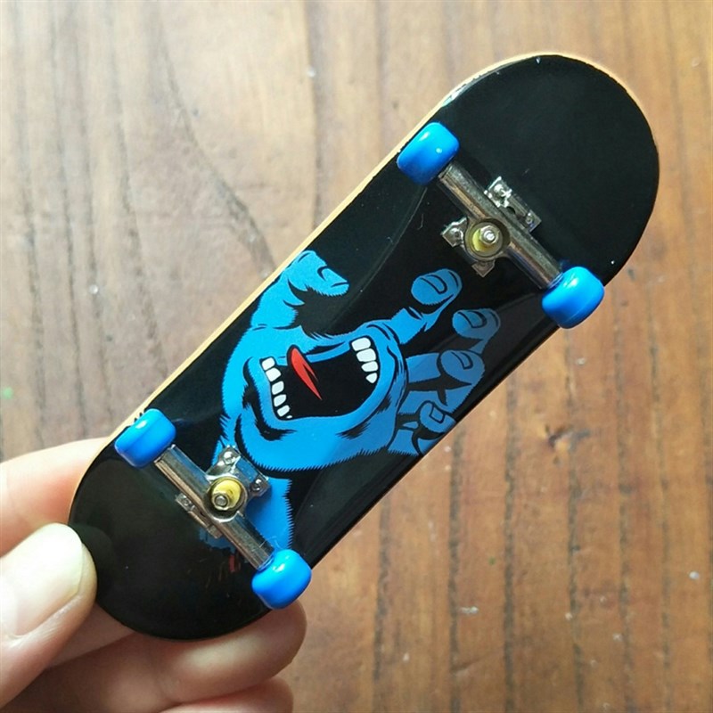 1903 Blue Hand Deep Blue Wheel